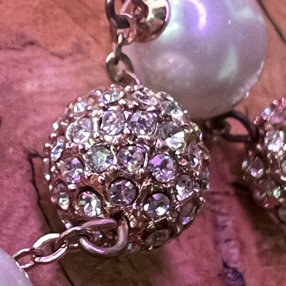 Spring Street Vintage Faux Pearl and Gold Accent Rhinestone Necklace - Picture 6 of 6